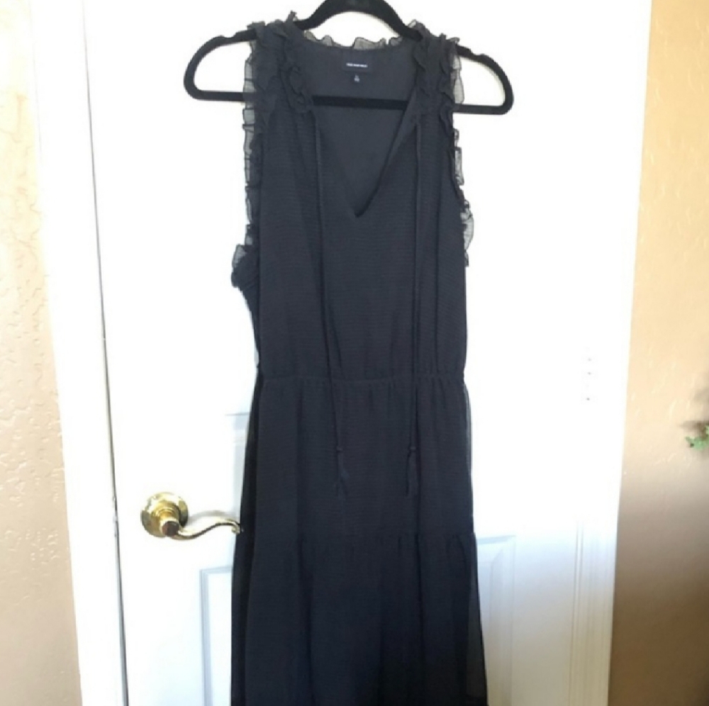 Who What Wear feminine black ruffled midi dress